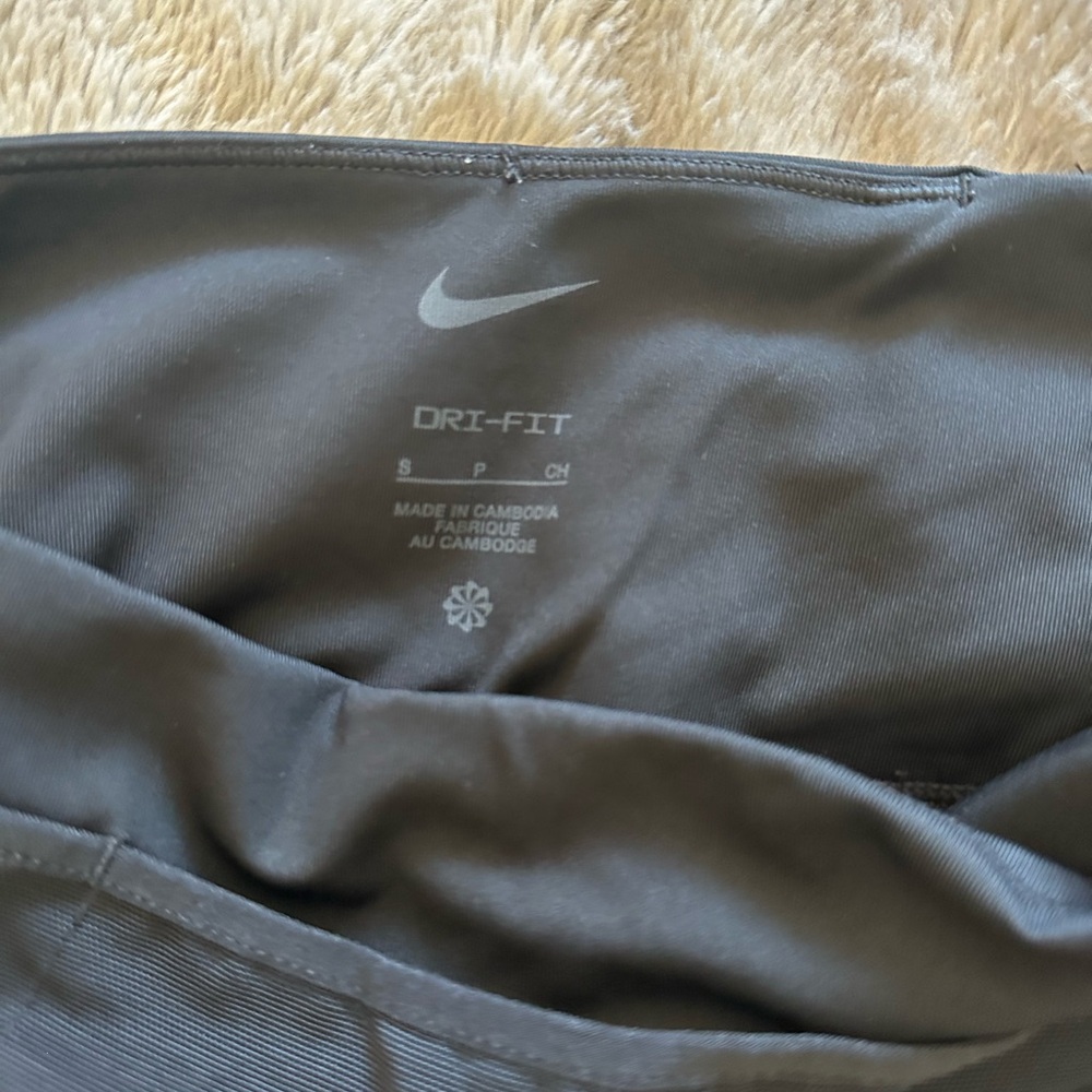 Nike Trail Running Shorts - Picture 3 of 3